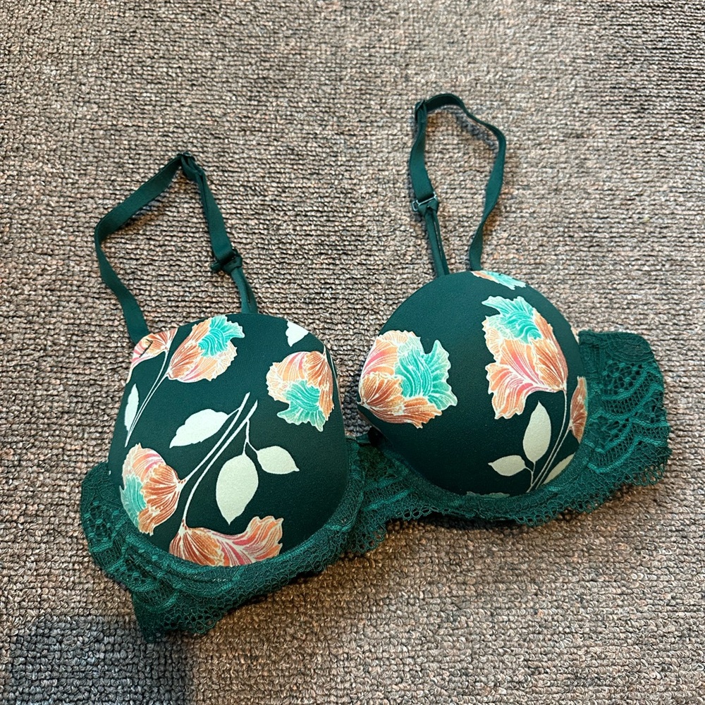 Auden Women’s Light Lift Demi Bra - 34B NWOT Dark Green/Floral